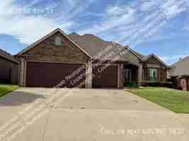 featured image of 2620 Se 8th St