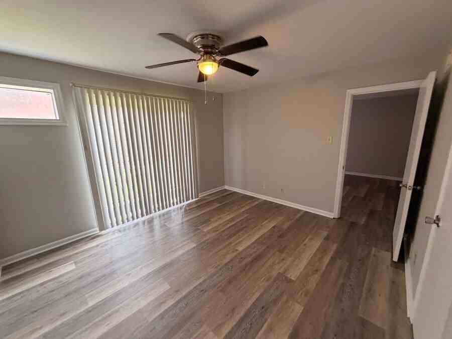 1708 Jennifer Rd #D - Photo 5 of 31