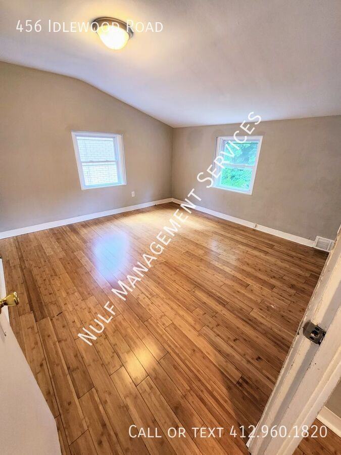 456 Idlewood Rd - Photo 6 of 9