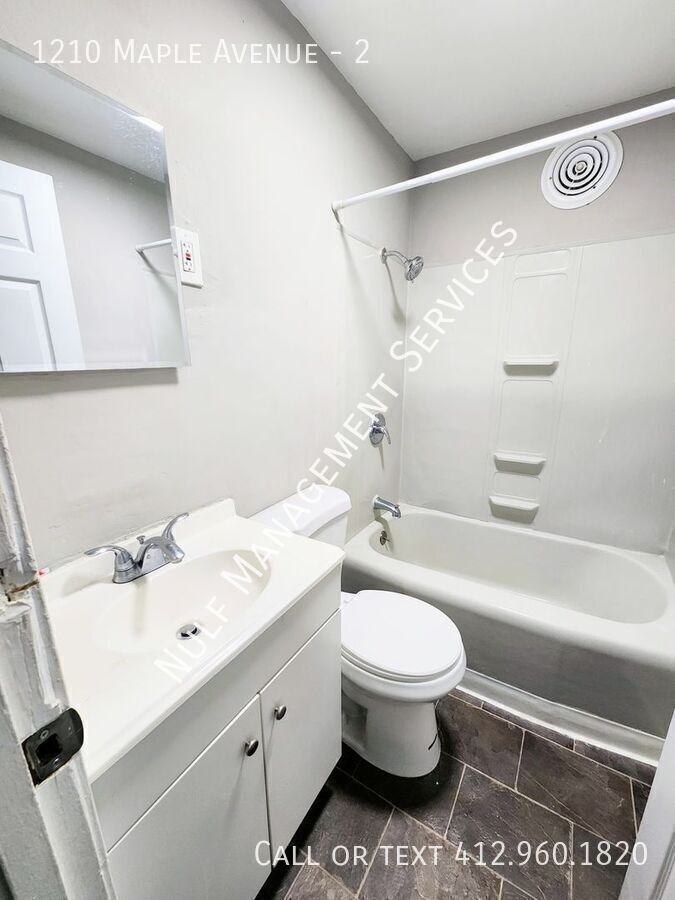 1210 Maple Ave #2 - Photo 4 of 7