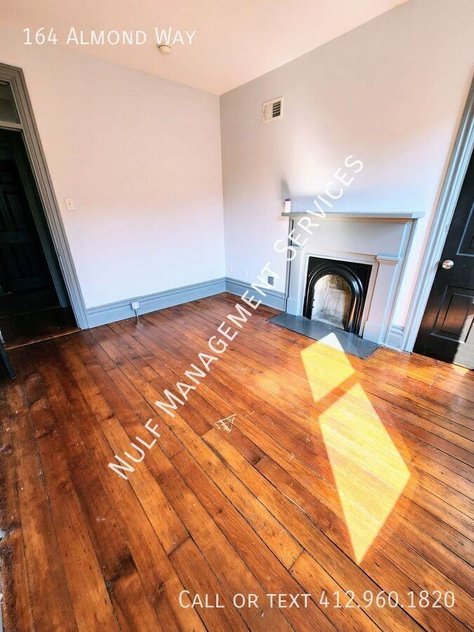 164 Almond Way - Photo 4 of 10