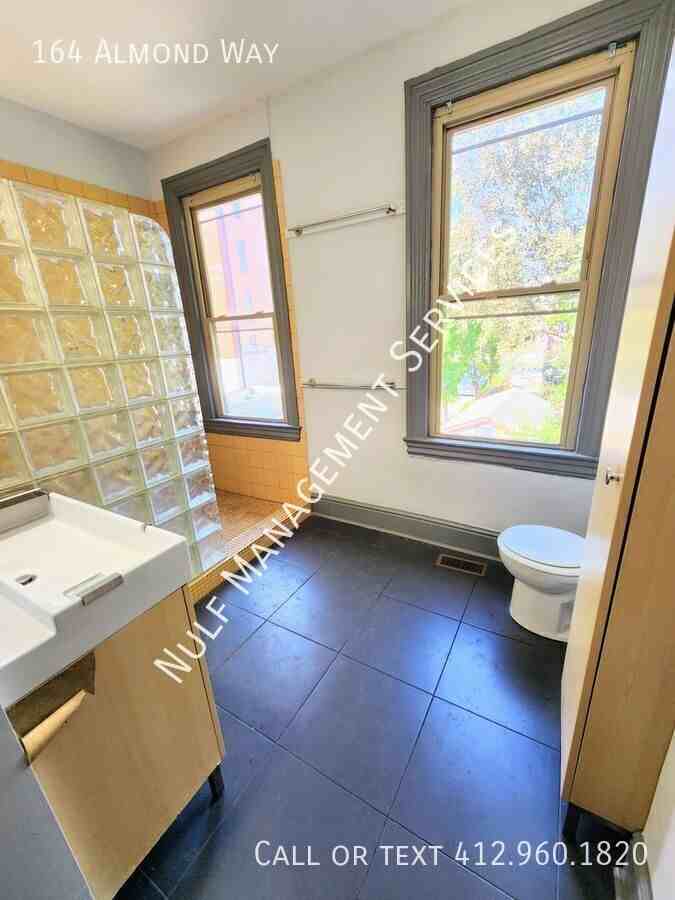 164 Almond Way - Photo 5 of 10