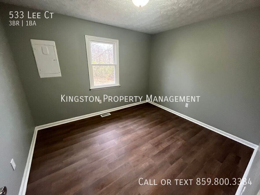 533 Lee Ct - Photo 7 of 10