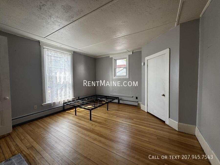 3 Newhall St #1 - Photo 4 of 7
