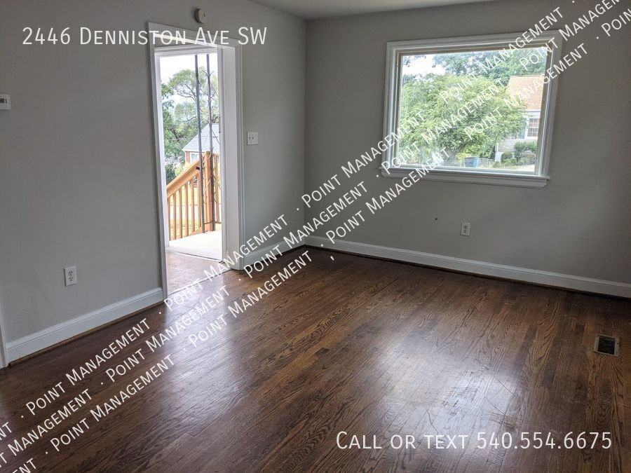2446 Denniston Ave Sw - Photo 3 of 8