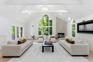 31 Tredwell Ln - Photo 1 of 1
