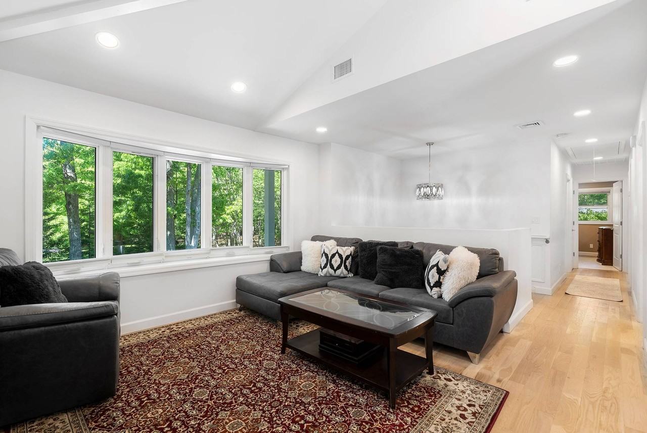 WALKER AVENUE - Photo 3 of 17