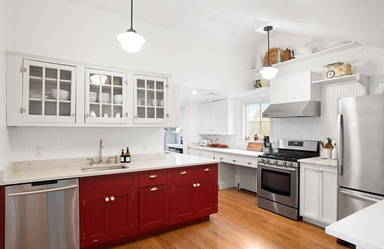 62 Old Montauk Hwy - Photo 6 of 27