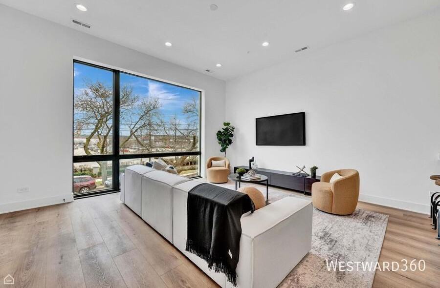 1616 W Hastings St #100 - Photo 2 of 32