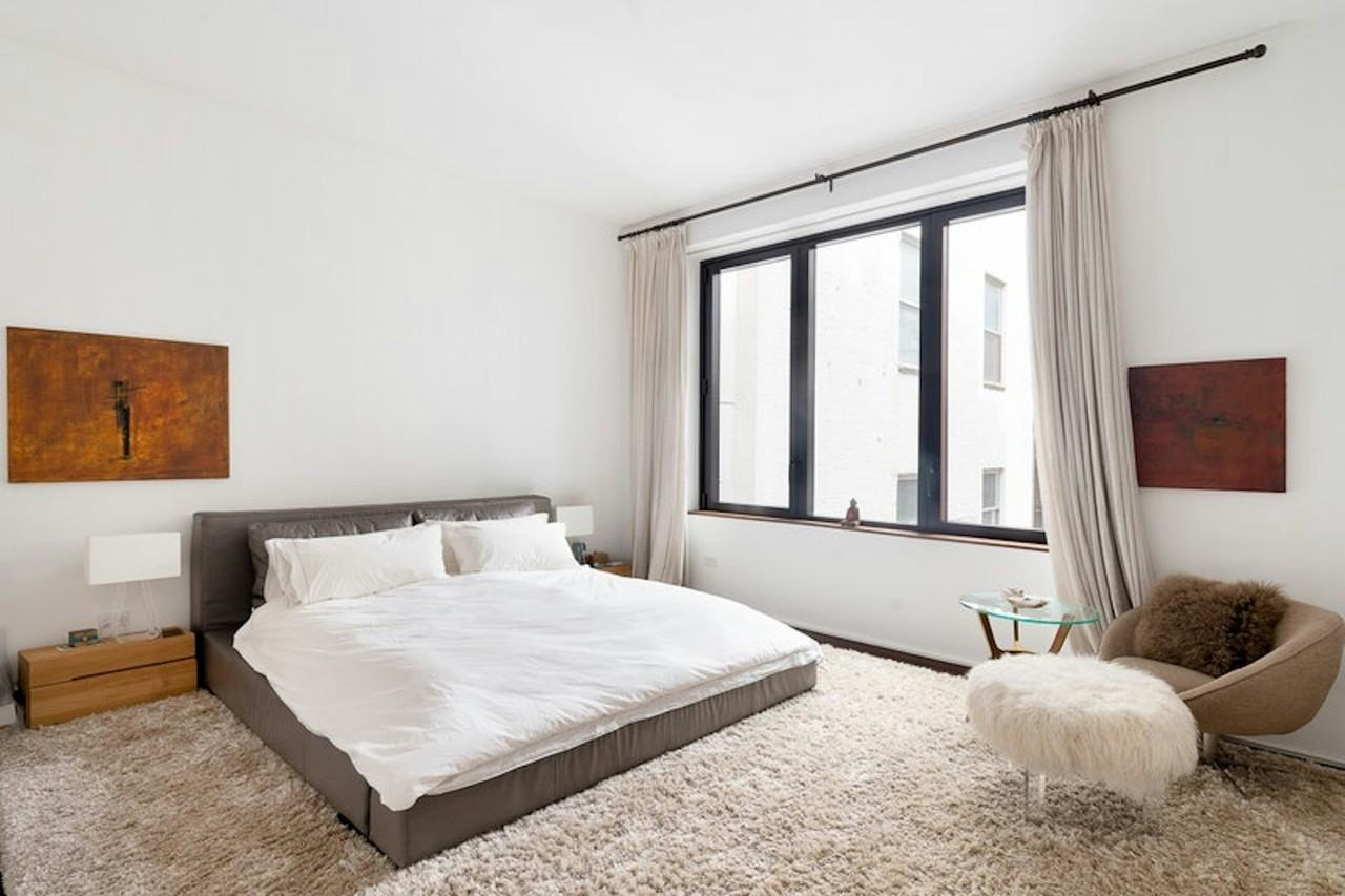 10 Bond St #4W - Photo 5 of 7