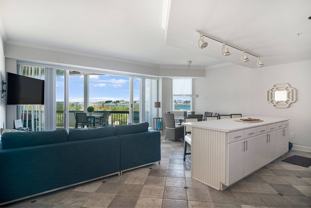 260 Dune Rd - Photo 1 of 1