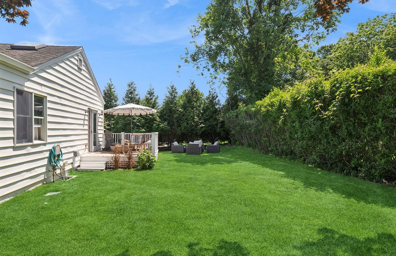 15 Indian Hill Rd - Photo 5 of 23