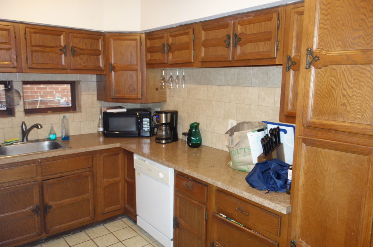 1503 S Broad St #1R - Photo 3 of 11