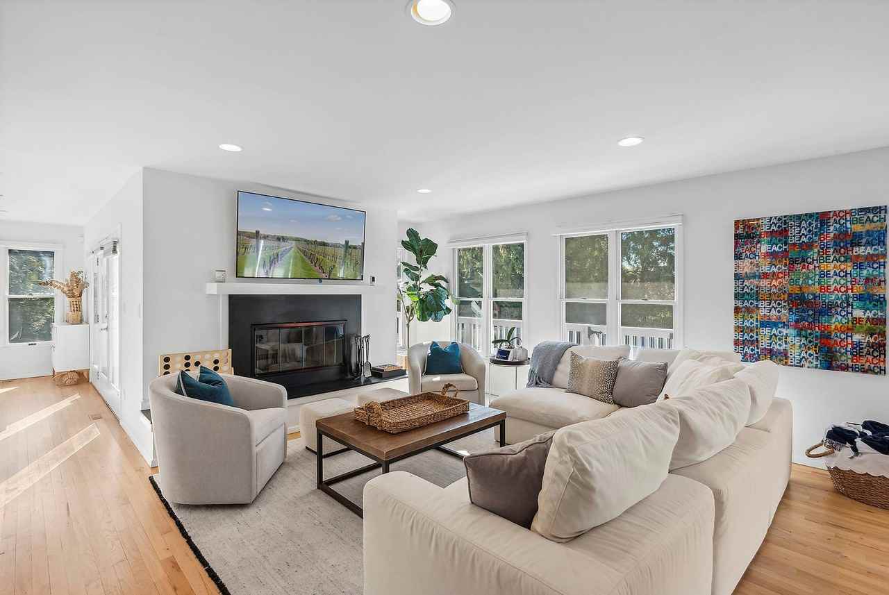 59 N Captains Neck Ln - Photo 6 of 25