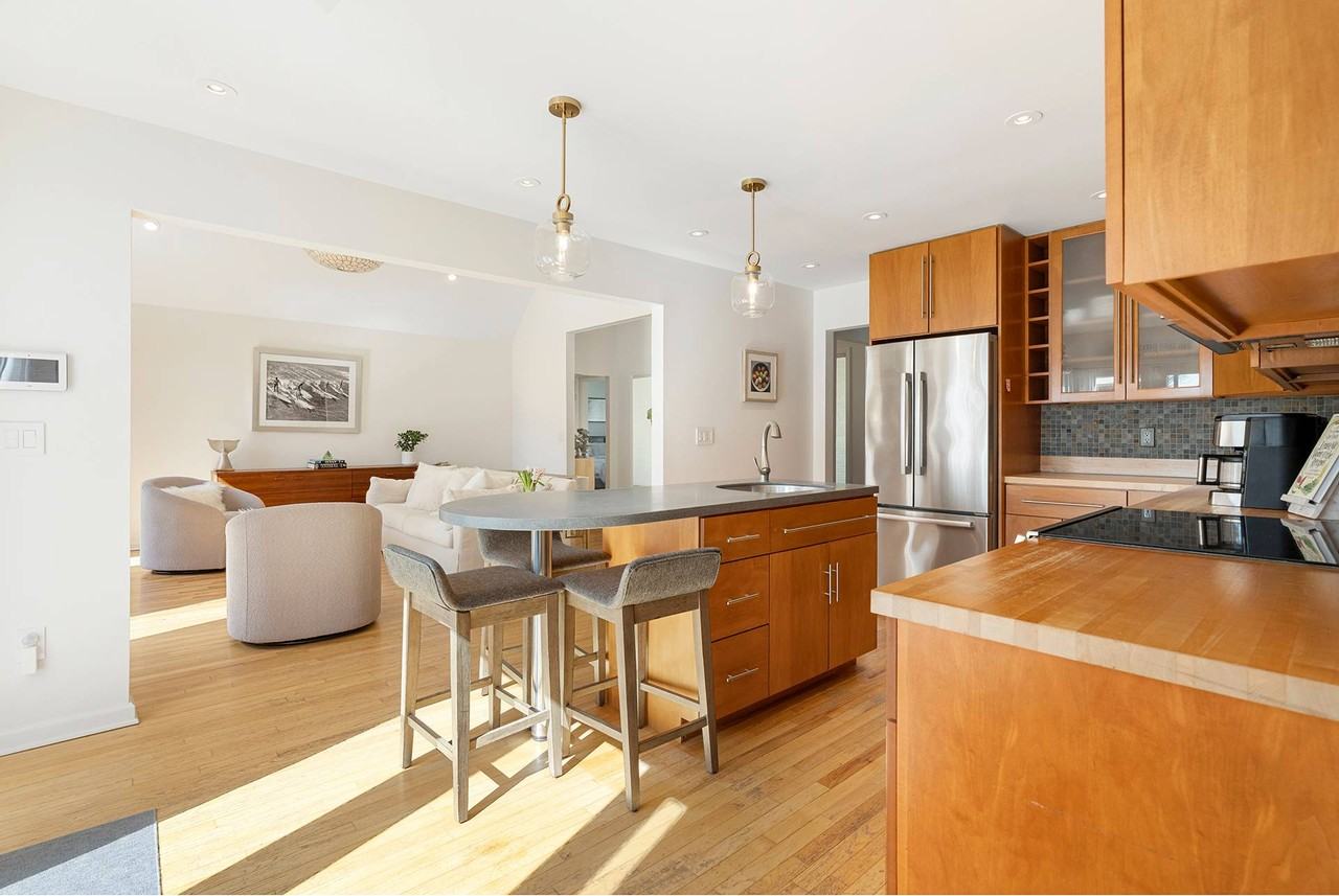 46 Royal St - Photo 5 of 16