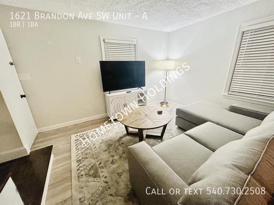 1621 Brandon Ave Sw #A - Photo 4 of 23