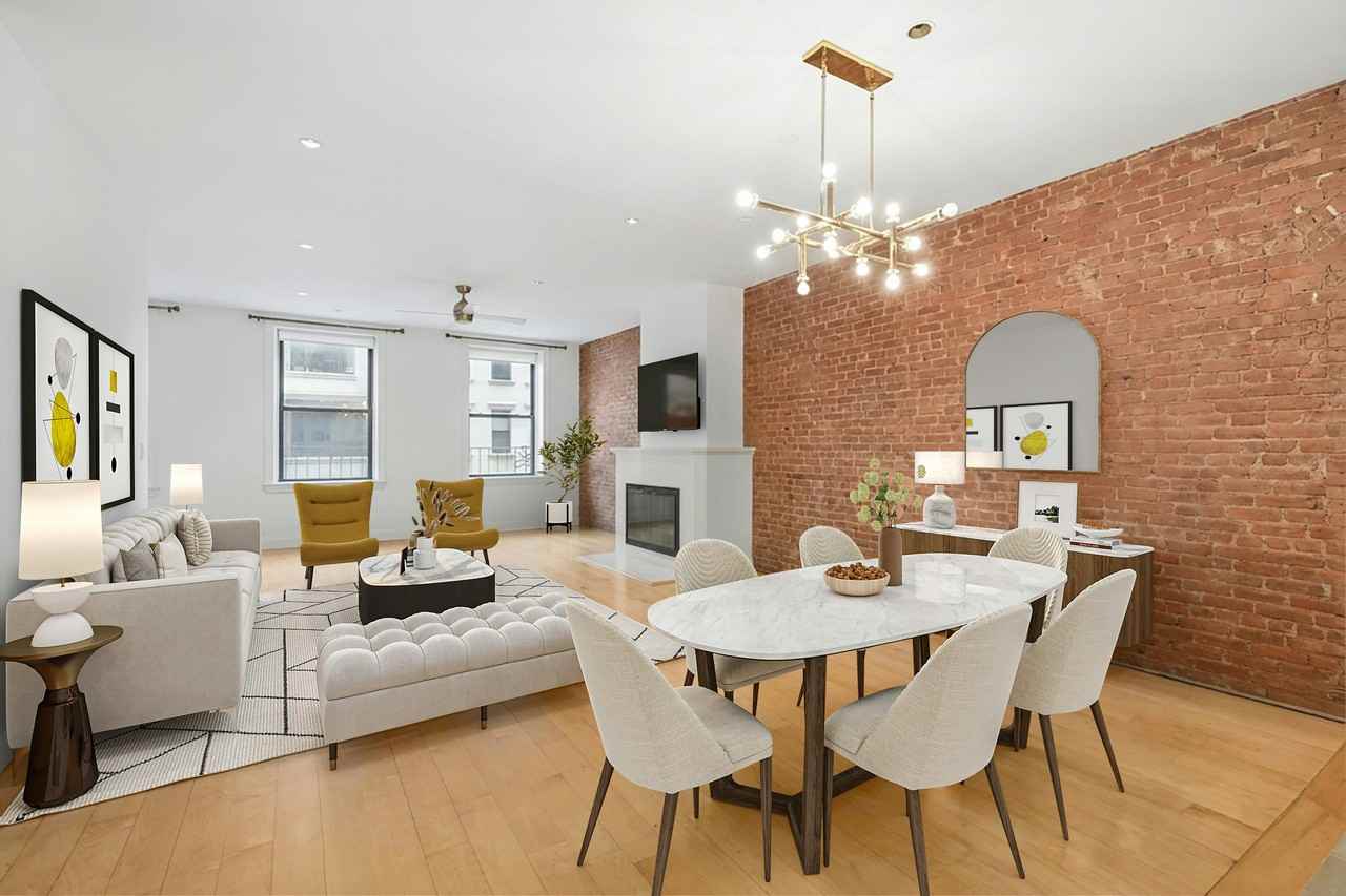 22 Warren St #4 - Photo 2 of 11