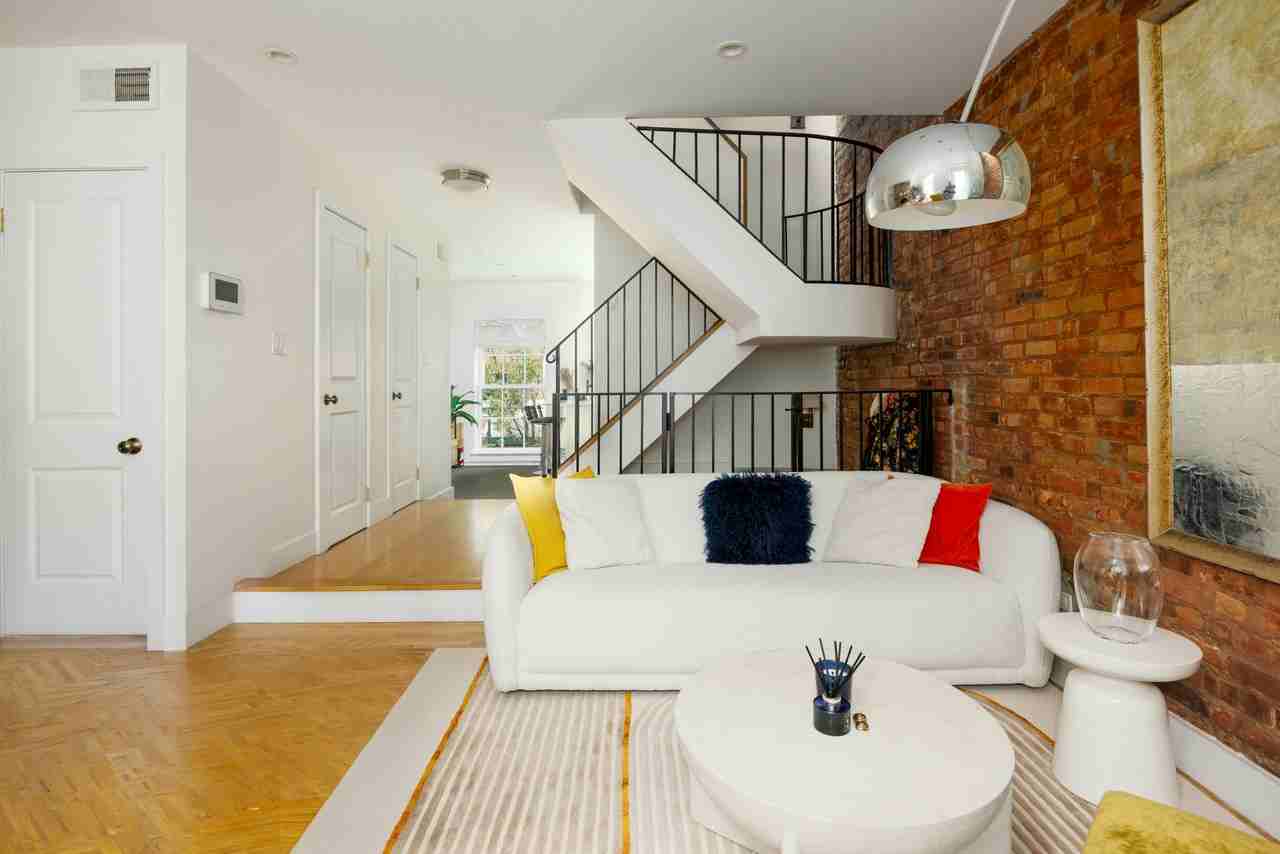 45 Horatio St #2 - Photo 2 of 7