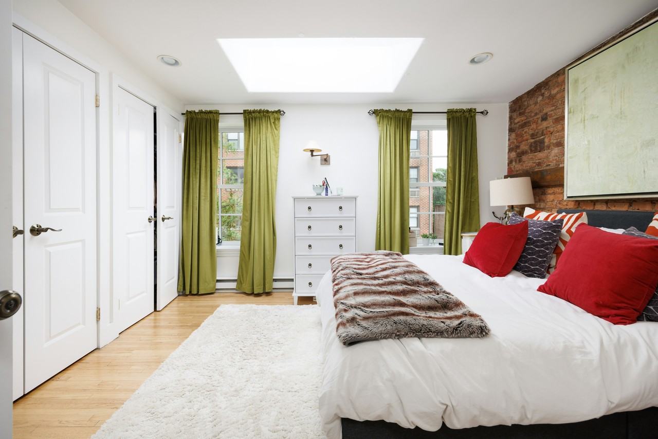 45 Horatio St #2 - Photo 6 of 7
