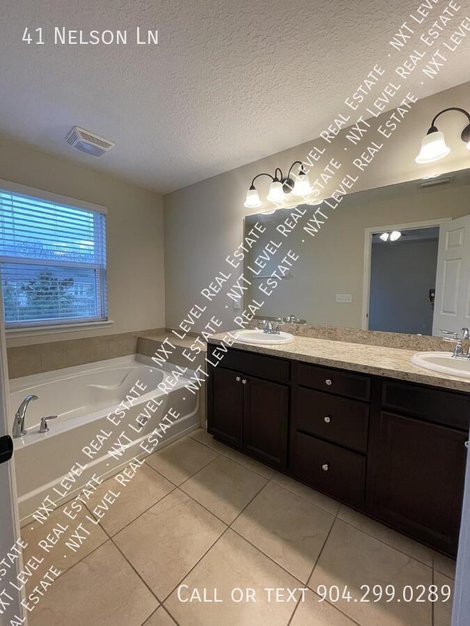 41 Nelson Ln - Photo 7 of 17