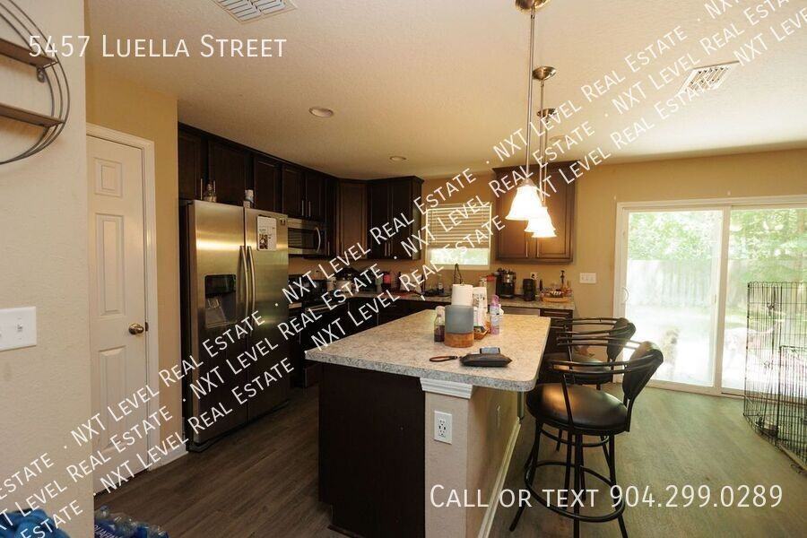 5457 Luella St - Photo 6 of 13