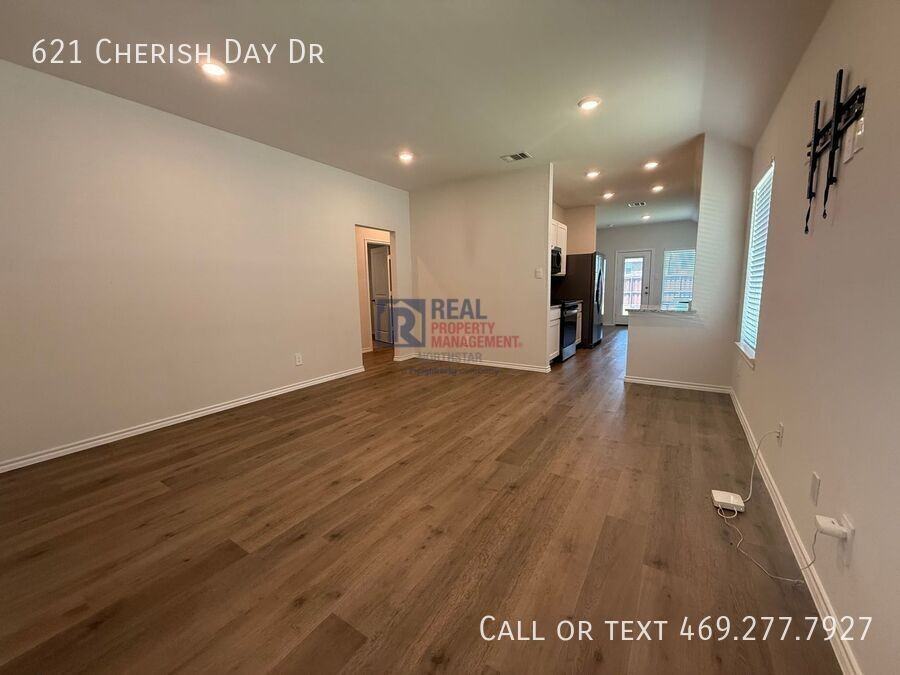 621 Cherish Day Dr - Photo 2 of 17
