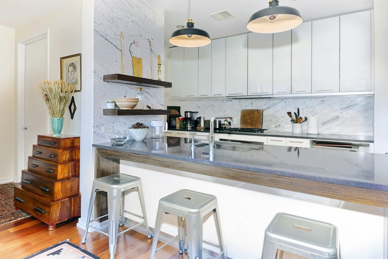 80 Metropolitan Ave #4S - Photo 3 of 8