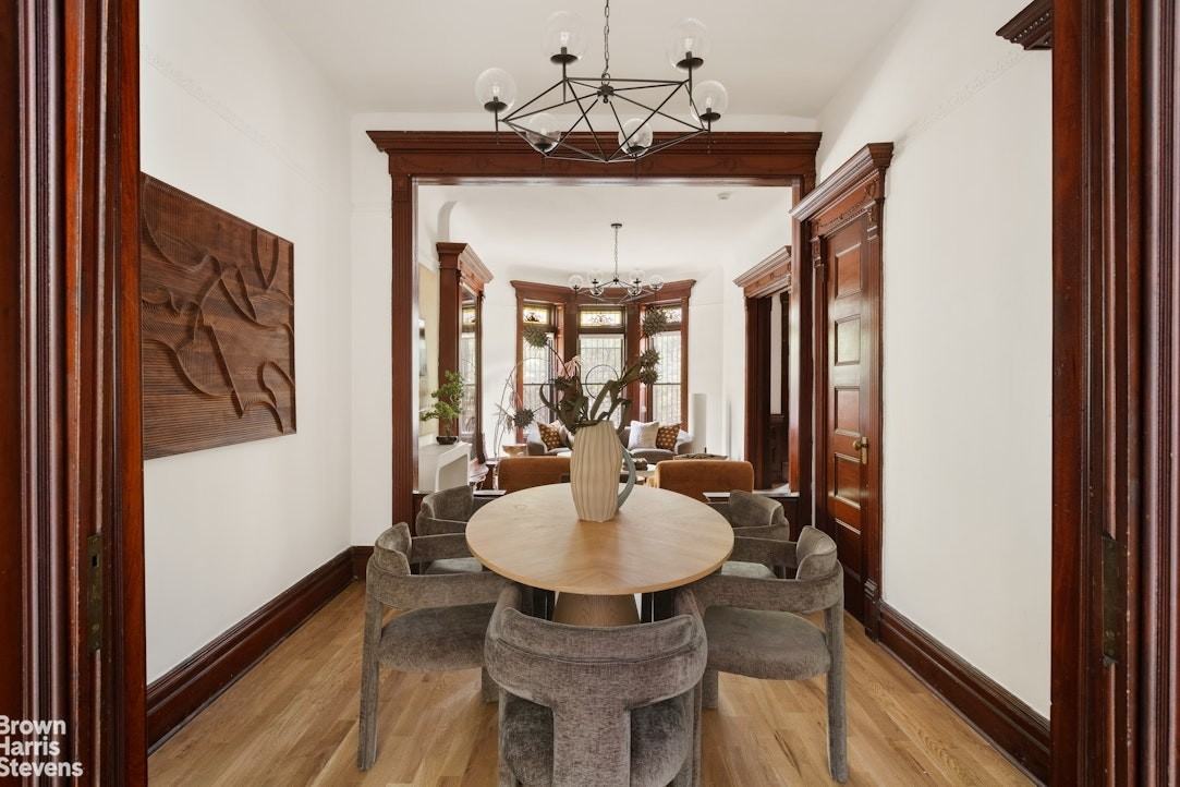 1456 Dean St - Photo 3 of 10