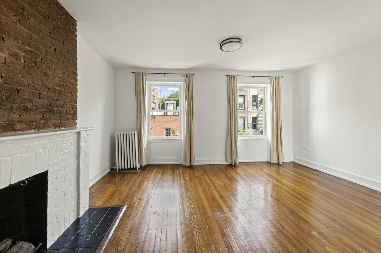 39 Charles St #6 - Photo 5 of 10