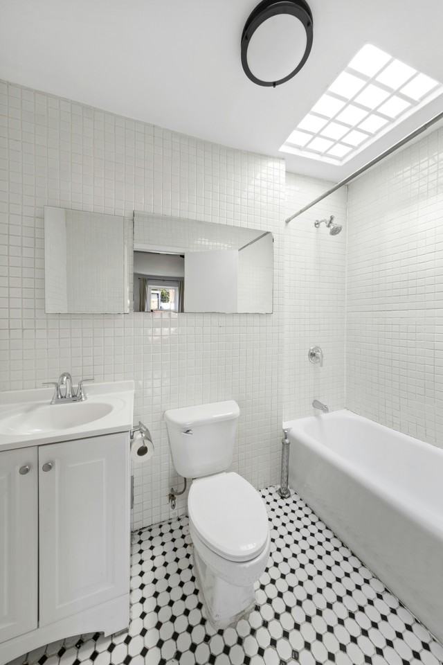 39 Charles St #6 - Photo 6 of 10