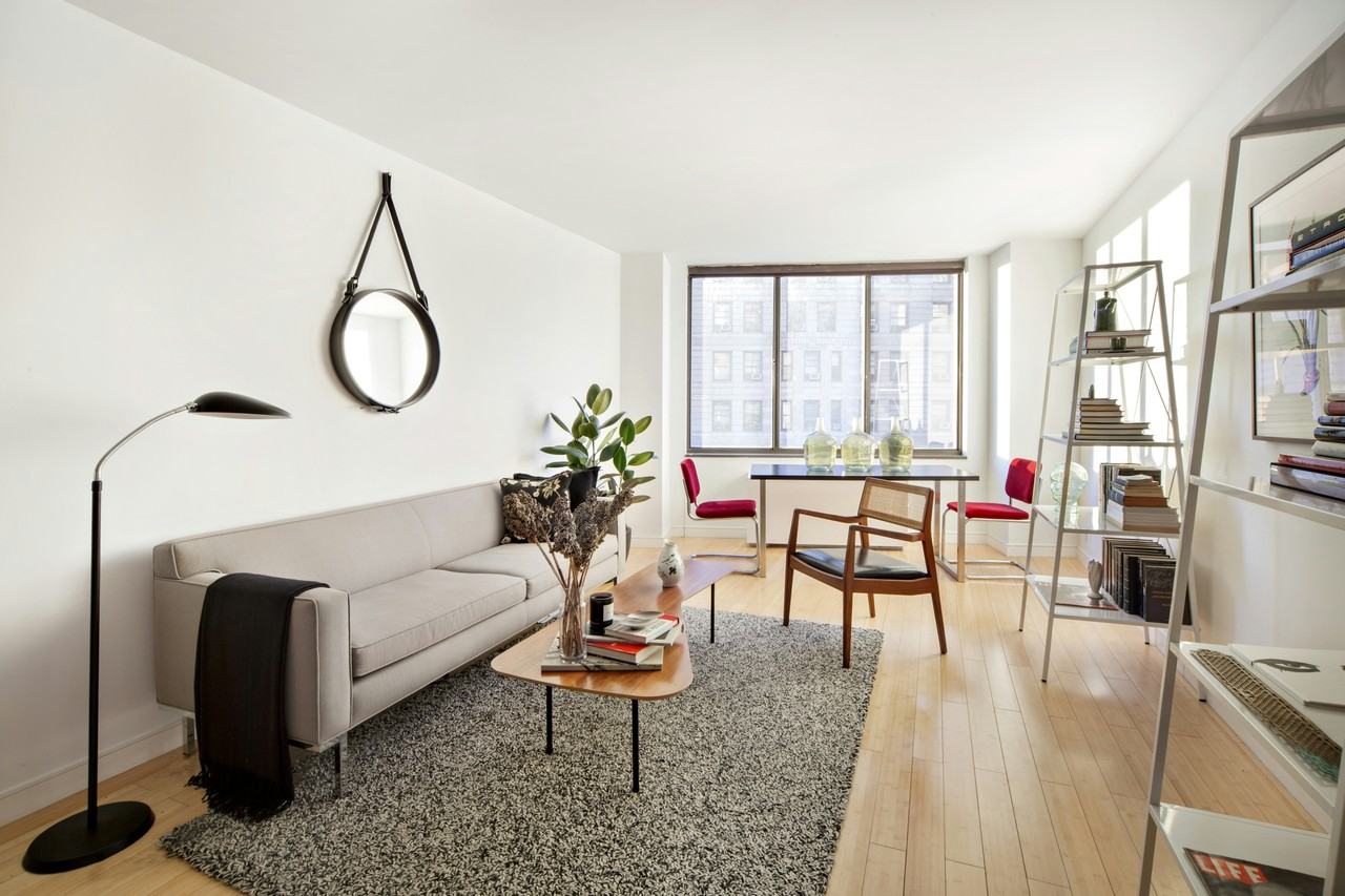 5 E 22nd St #21G