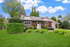 featured image of 28 Mill Hill Ln