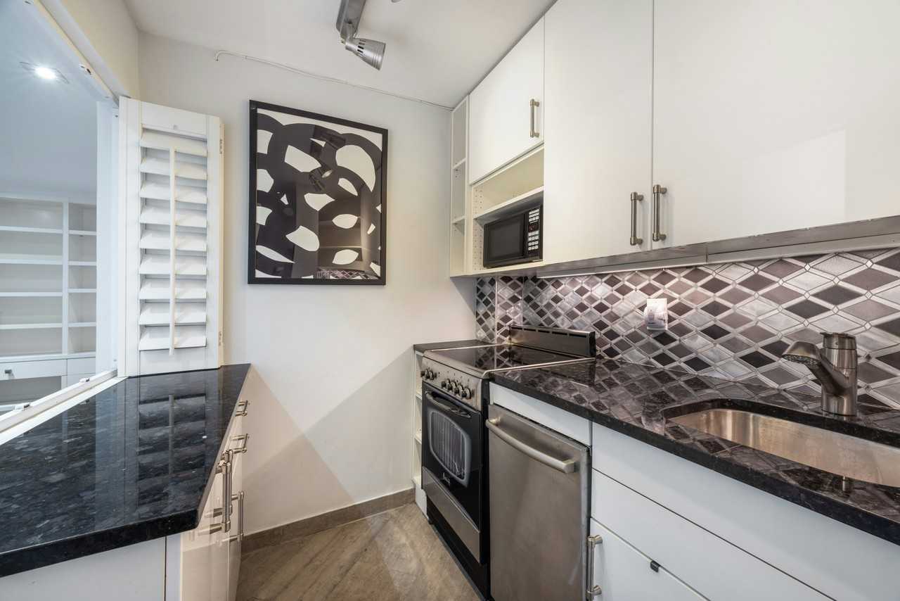 344 W 12th St #1C - Photo 4 of 8