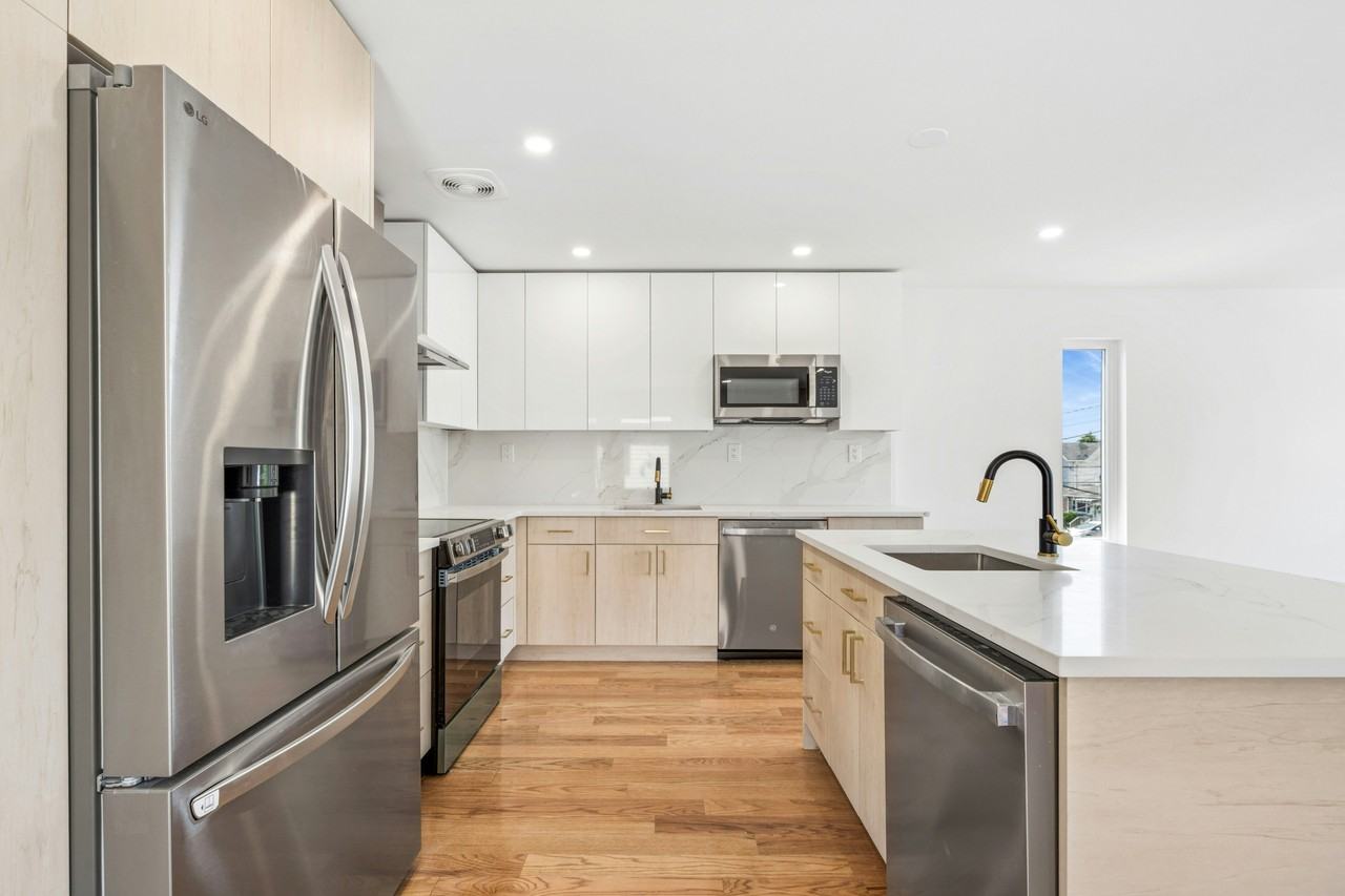 1349 E 65th St #2 - Photo 3 of 14
