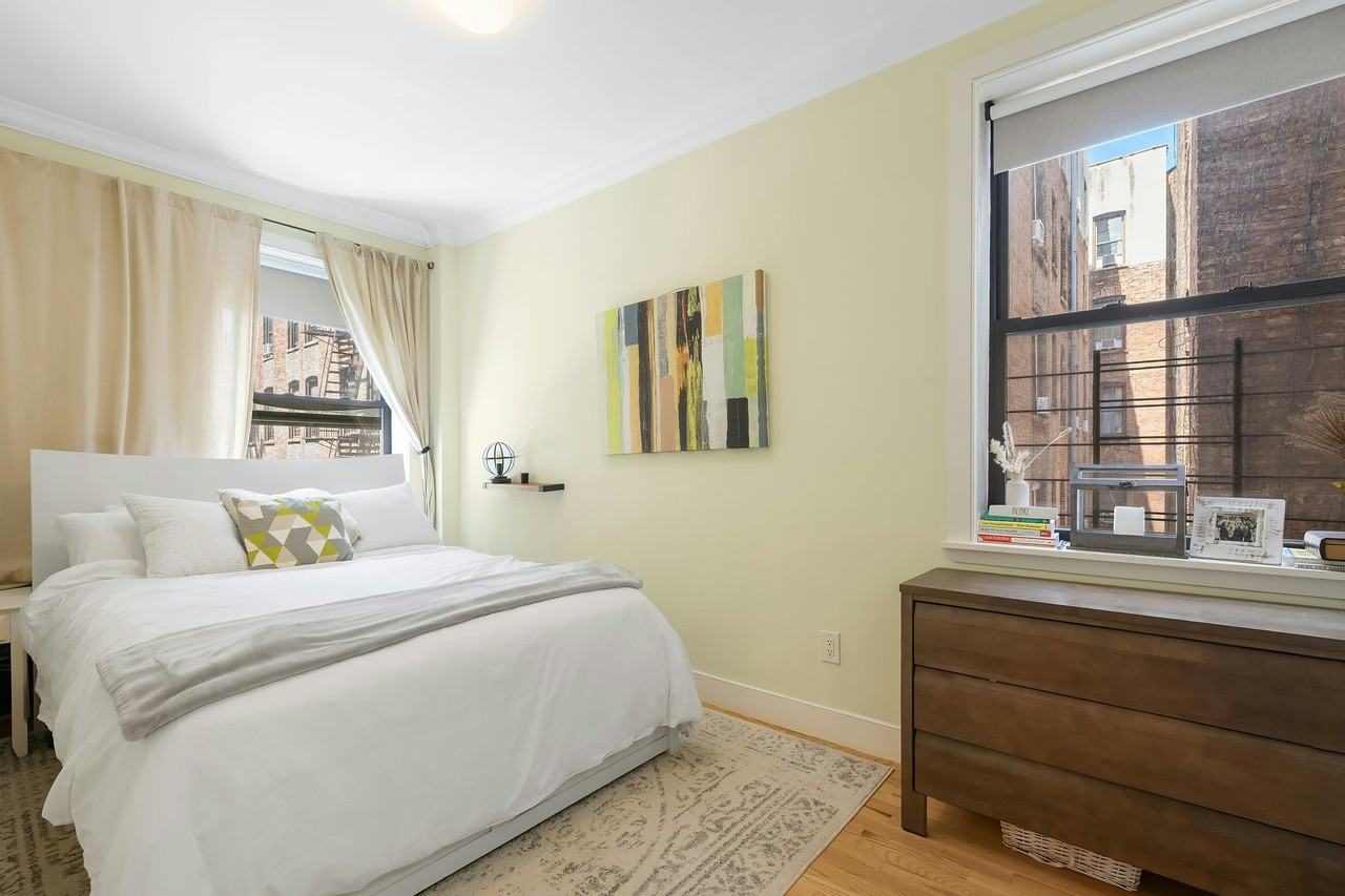 417 Manhattan Ave #B7 - Photo 5 of 9