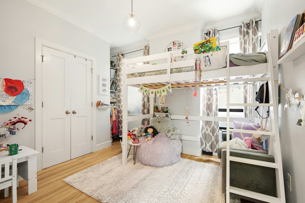 417 Manhattan Ave #B7 - Photo 7 of 9