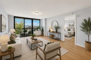 700 Grove St #8R - Photo 1 of 1