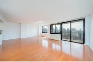 700 Grove St #8G - Photo 1 of 1
