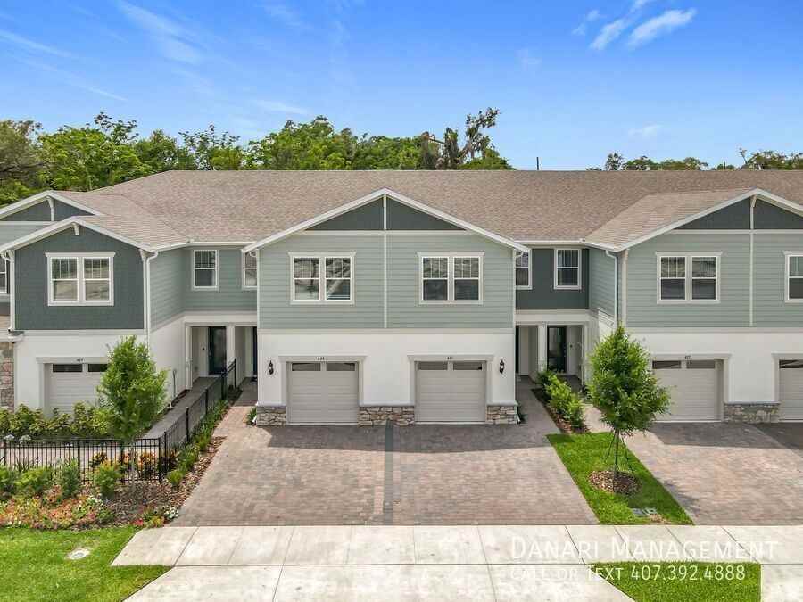 431 Meadowland Pt - Photo 2 of 50