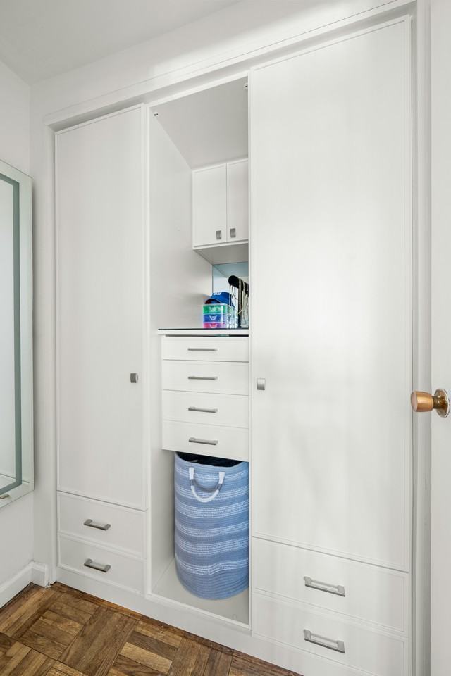 401 E 65th St #7I - Photo 6 of 12