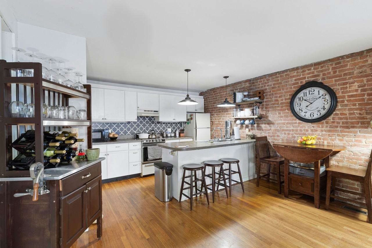 1115 Bloomfield St #GRDN - Photo 2 of 11