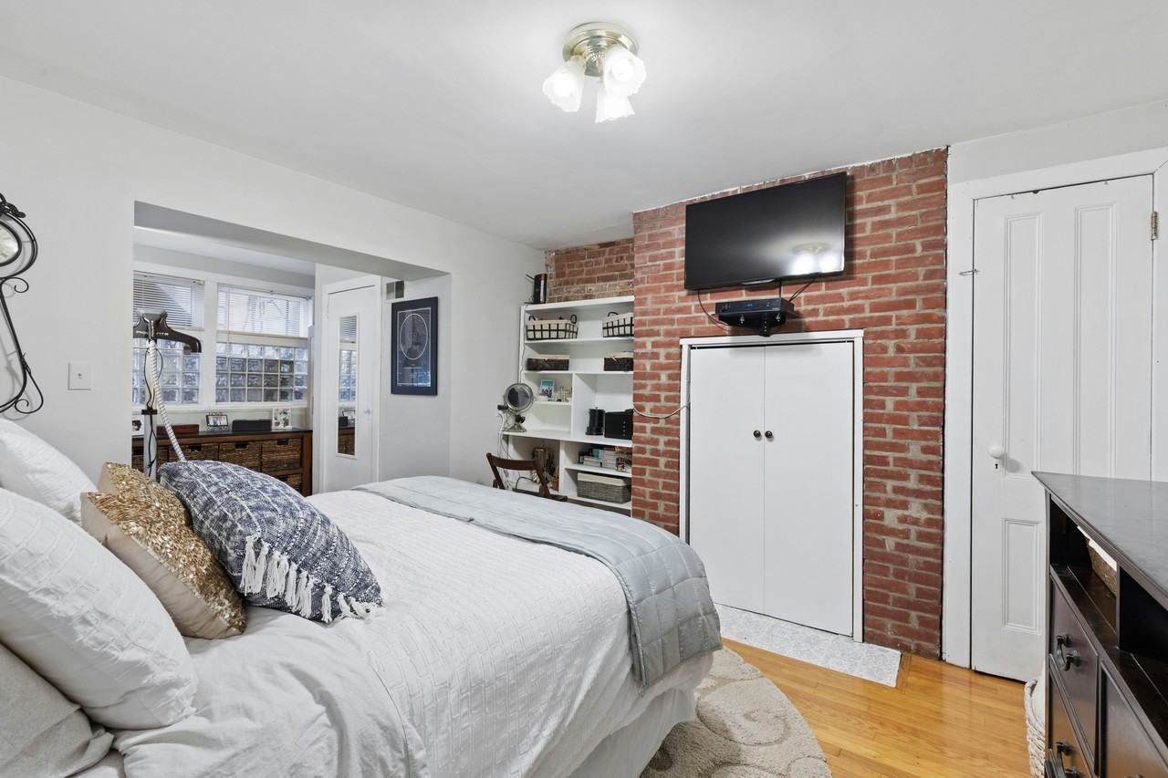 1115 Bloomfield St #GRDN - Photo 6 of 11