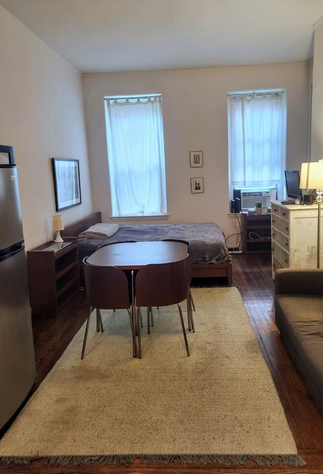 212 E 13th St #2C - Photo 3 of 6