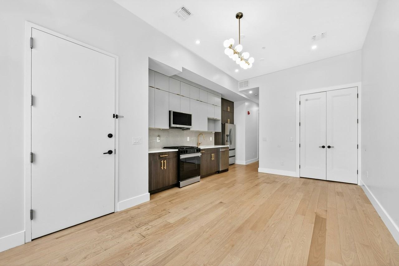 20 Storms Ave #2 - Photo 3 of 18