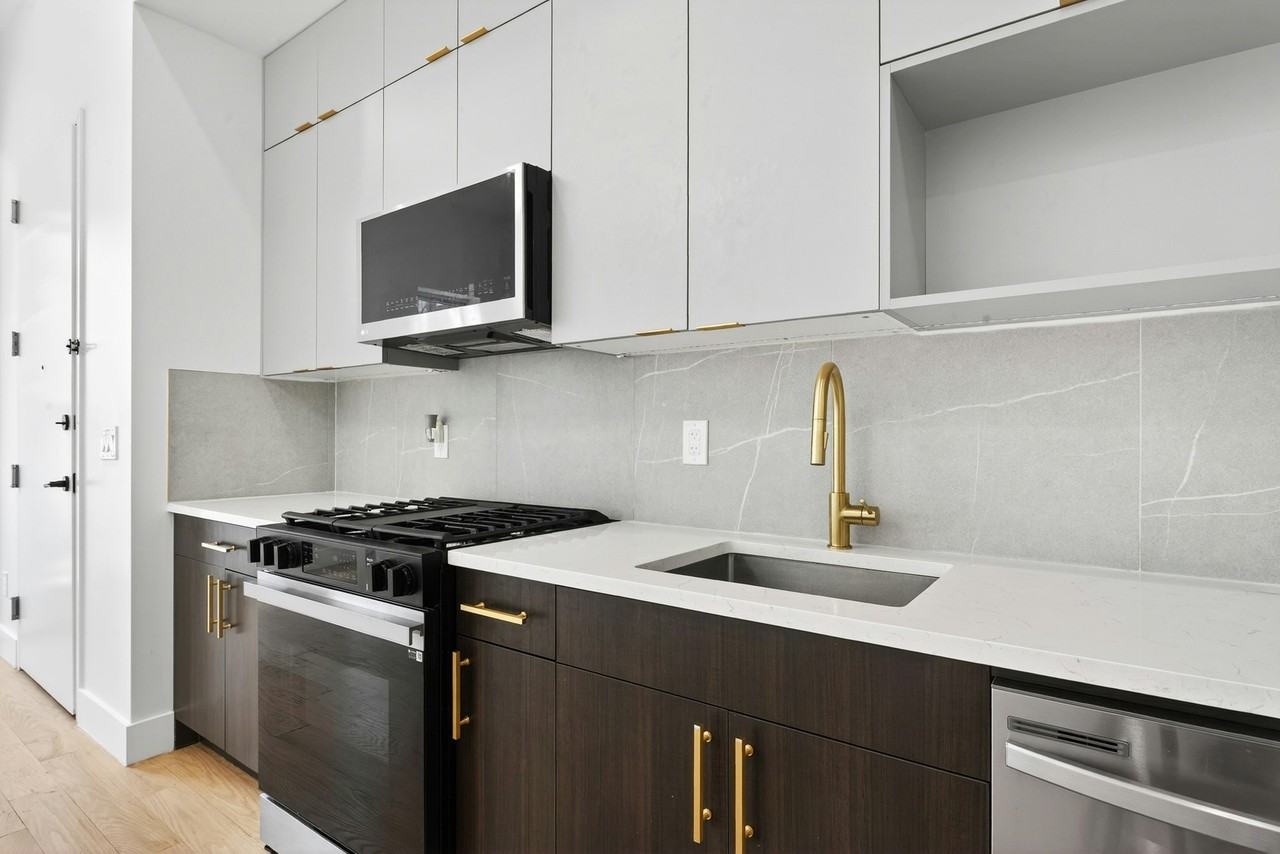 20 Storms Ave #2 - Photo 5 of 18
