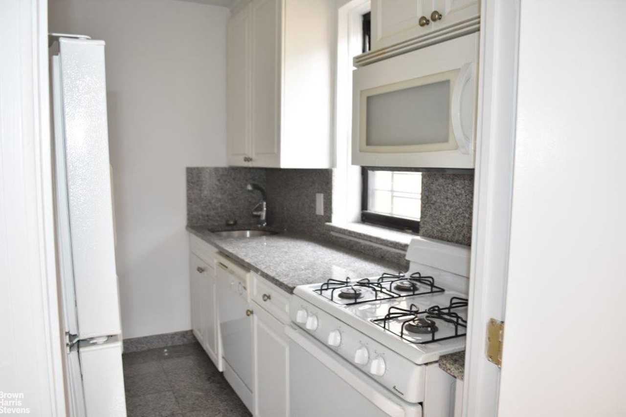 205 Pinehurst Ave #6E - Photo 7 of 9