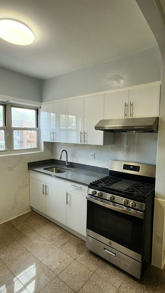 59 Minna St #2 - Photo 2 of 10