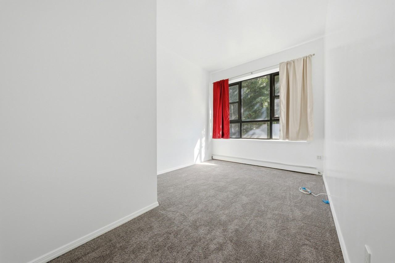309 W 116th St #2 - Photo 4 of 14