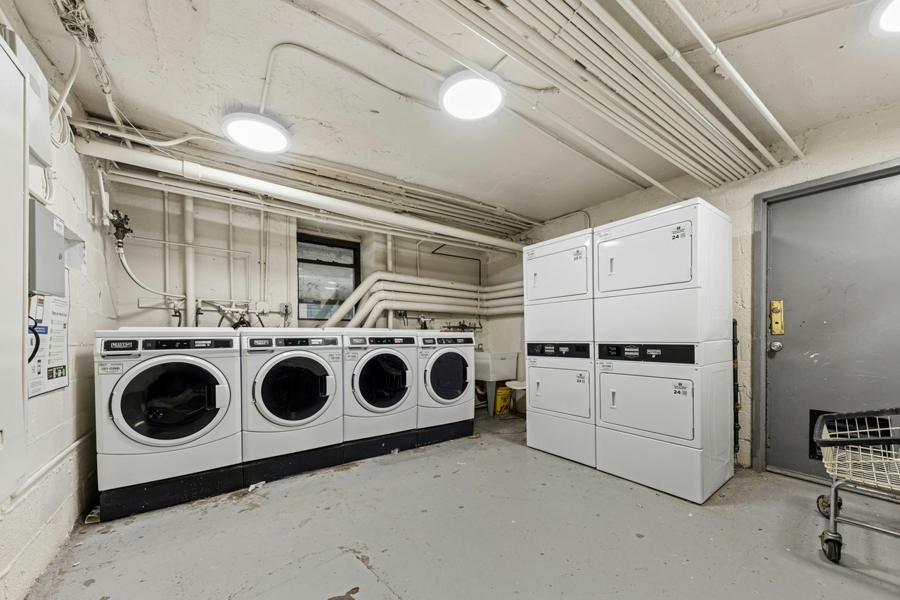 330 W 85th St #2G - Photo 5 of 7