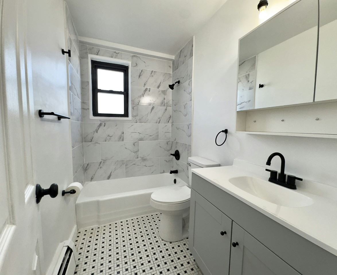 1225 Kennedy Blvd #5C - Photo 7 of 15